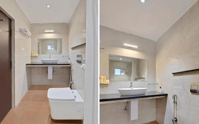 Treebo Aishwarya Grand - 4 km from Promenade Beach