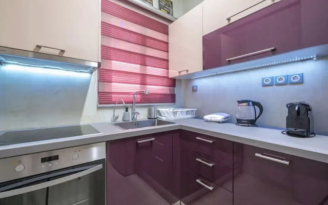 Stylish 2 Bd Urban Retreat Near Panormou
