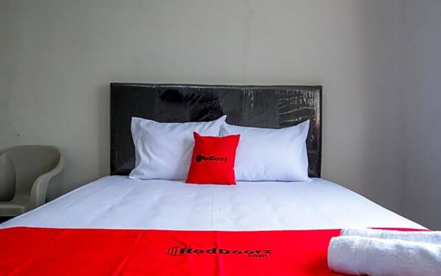 RedDoorz @ City Park Medoho Semarang