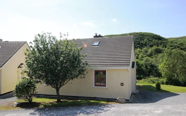 93 Clifden Glen Holiday Home