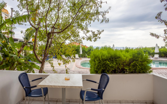 Skentos Hotel
