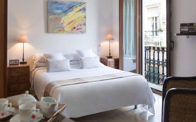 Puerta Catedral Studios