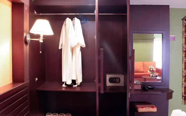 The Great Residence Suvarnabhumi Airport