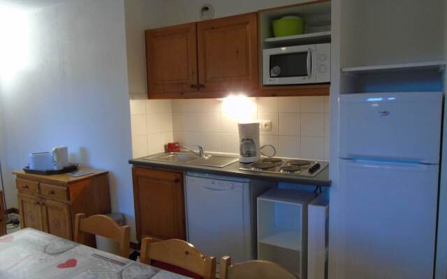 Lou Services Apartment J13 LSI 001