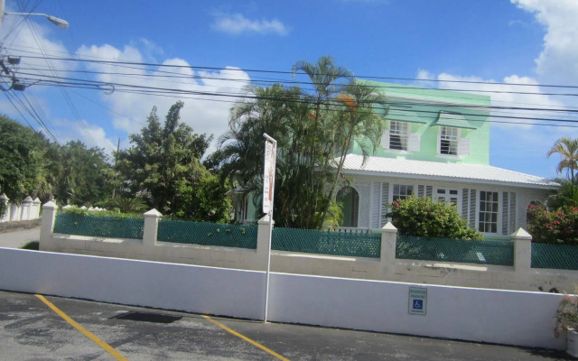 Pirate's Inn