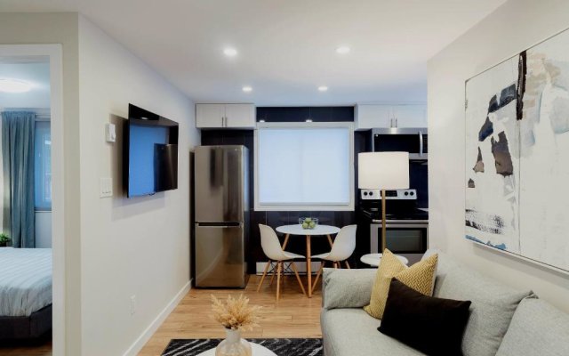 Modern, Luxurious Apartment near Downtown Ottawa