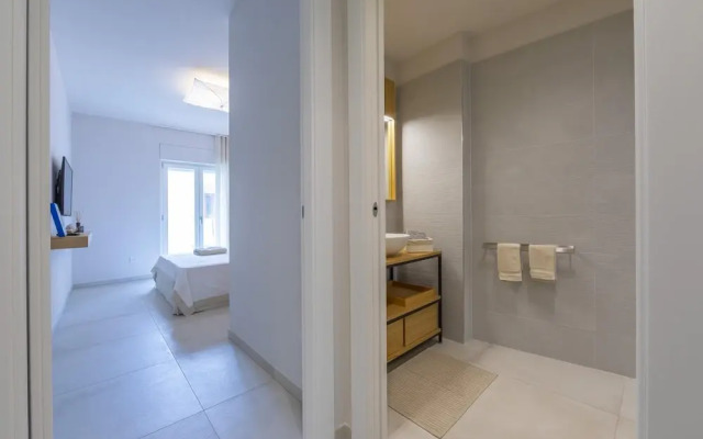 Mina Apartment 100m From Sea