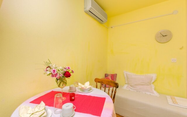 Apartments Roza