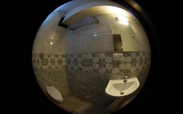 GreenWood Inn & Suites