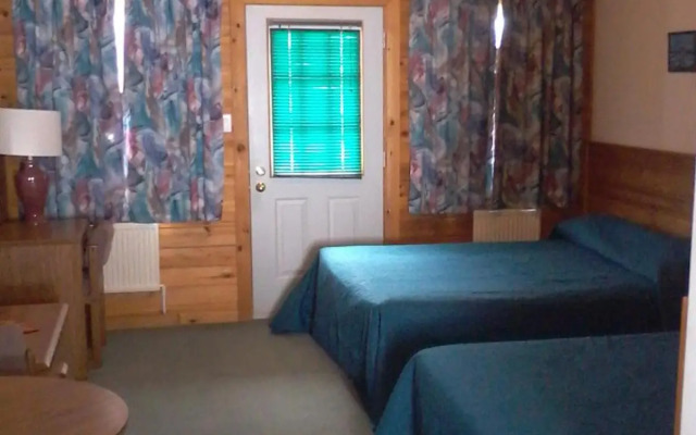 Quiet Bay Inn & Café