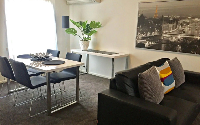 Archer Street – Adelaide DressCircle Apartments