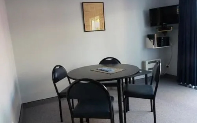 The Kaka Point Motels