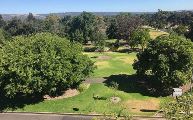 City Fringe Boutique Parkland 2 Bedroom Apartment