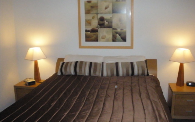 Yacaaba Getaway – Guest Rooms – Nelson Bay