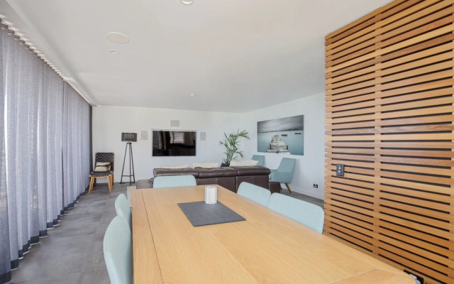 Carool Apartments