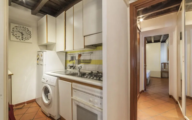 Stylish Flat Domus Aurea