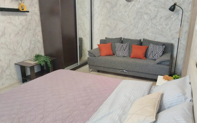 Apartments on the avenue 50 years of October 18