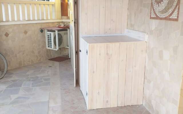 Traditional Holiday Home in Torre Dell'orso With Patio