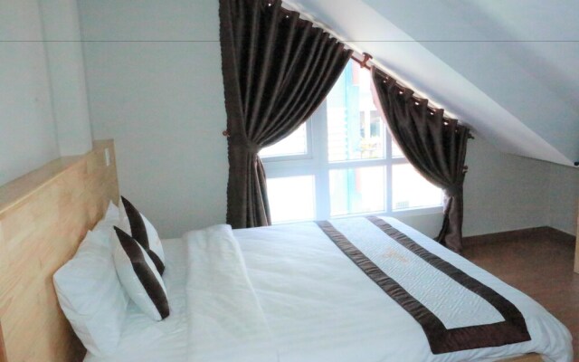 Quang Minh Dalat Hotel