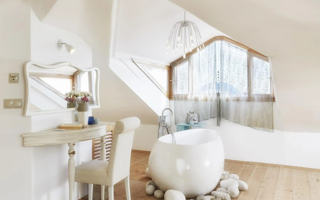 Oyster Residences