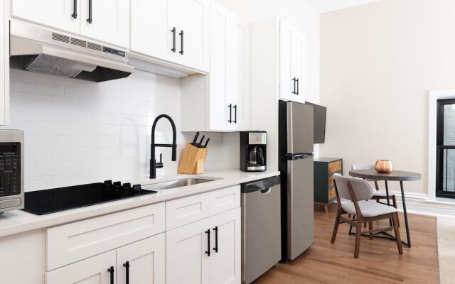 Sonder by Marriott Bonvoy Jewelers Row Apartments Millenium Park