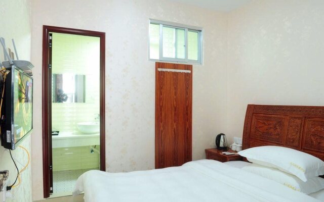 Celebrity  Apartment Hotel