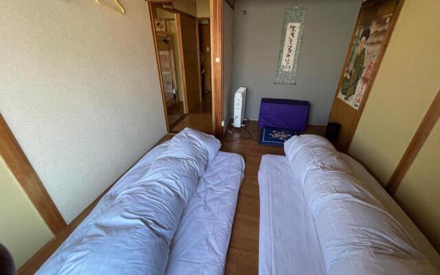 おせっかいゲストハウス 昭和の寅や