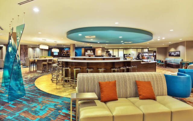 Courtyard by Marriott Gulfport Beachfront