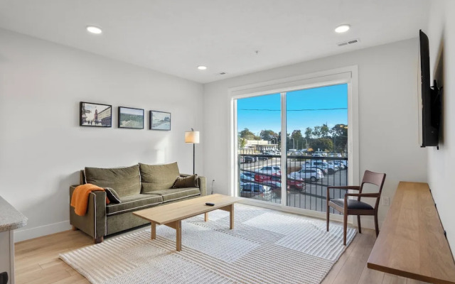 The Loop Downtown By Kasa