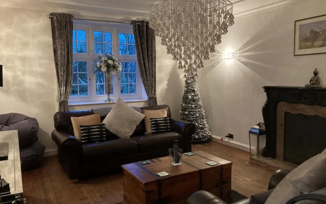 Amazing 100 Year old Church Rectory