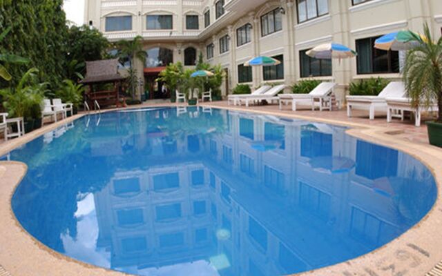 Monoreach Angkor Hotel