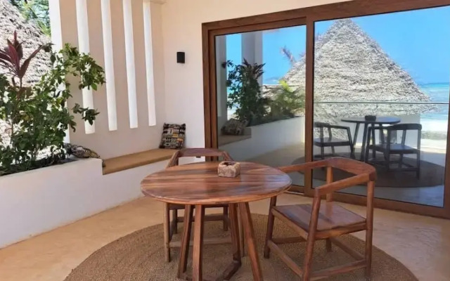 Aluna Beach Apartments