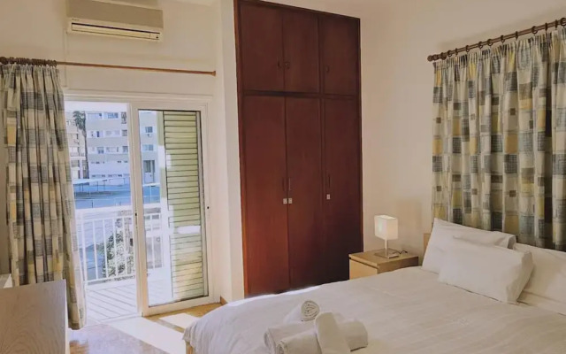 82 NIC - Stay Aurum Apartment