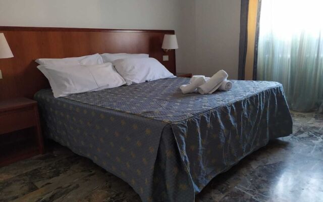 Bed & Breakfast Domus Cesena