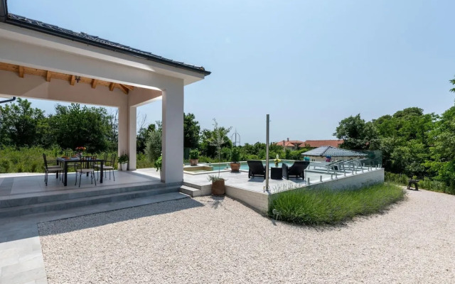 Modern Villa With Swimming Pool and Fenced Garden