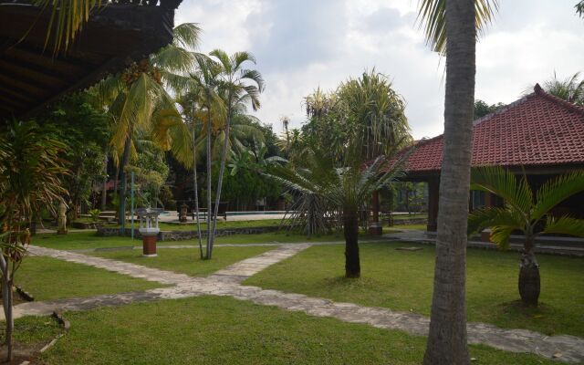 Bagus Beach Resort