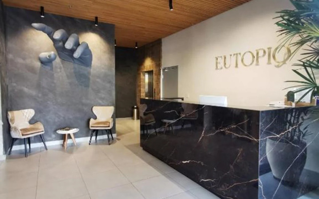 Eutopiq Hotel