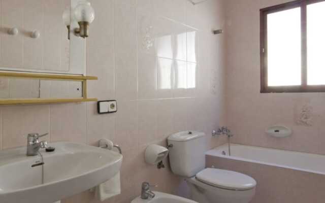 Villa - 3 Bedrooms with WiFi - 106444