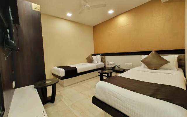 The Majlis Hotel - Near Taj Hotel Colaba