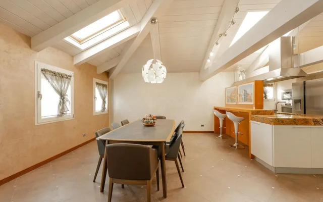 Luxury Burano Penthouse - Lagoon View