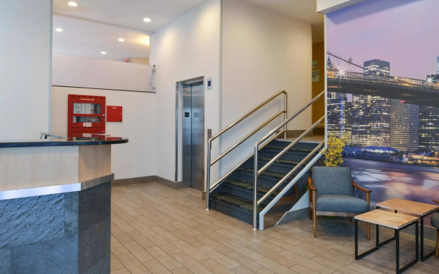 Red Lion Inn and Suites Brooklyn