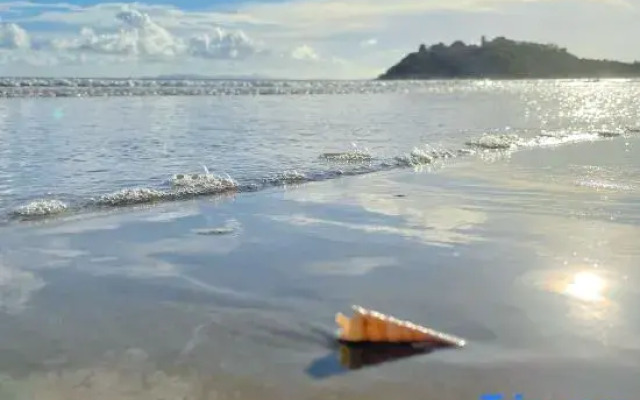 Yangjiang Beach House B&B