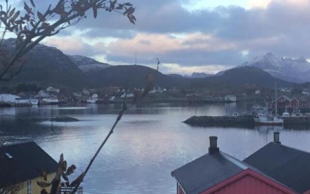 Lofoten Vandrerhjem Ballstad