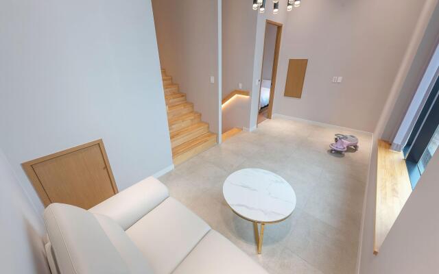 Beclassy Kids Poolvilla Geojae Jungledomejeom