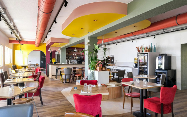 greet Hotel Massieux Lyon Nord