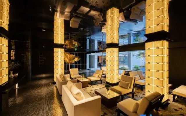 Non Hills Resort Hotel