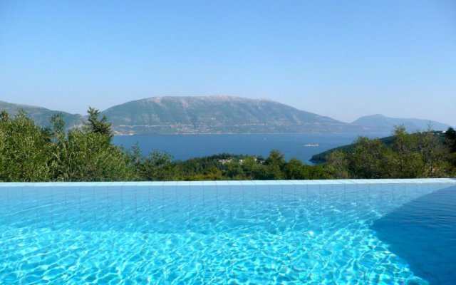 Villa Helios sea view & pool 3km from Fiskardo
