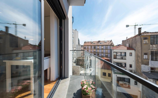 LovelyStay - Heart of D. Pedro Apartments IV