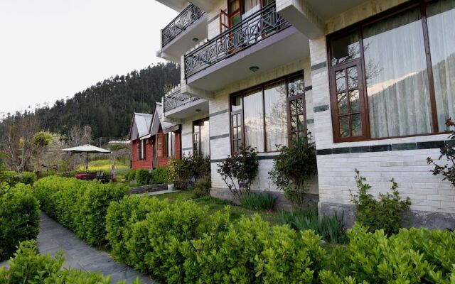 OYO 12735 The Manali Lodge