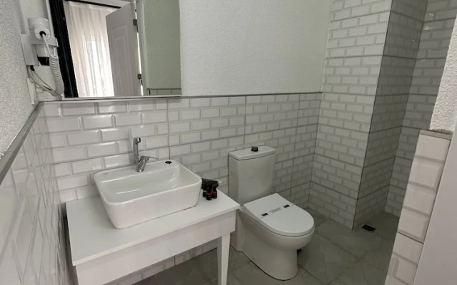 Deri̇n Buti̇k Hotel